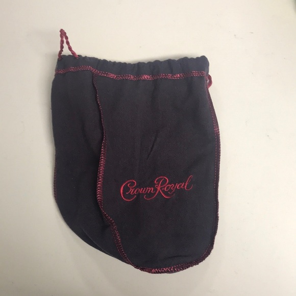 EUC! 3 limited edition Crown Royal bags. - Picture 2 of 12